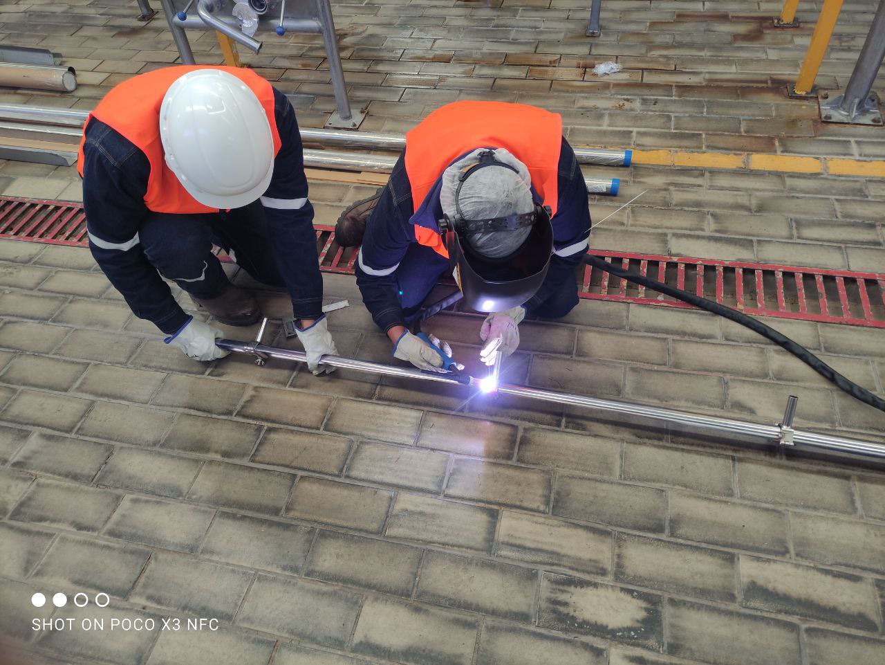 FABRICACIÓN DE EQUIPOS Y ESTRUCTURAS-2