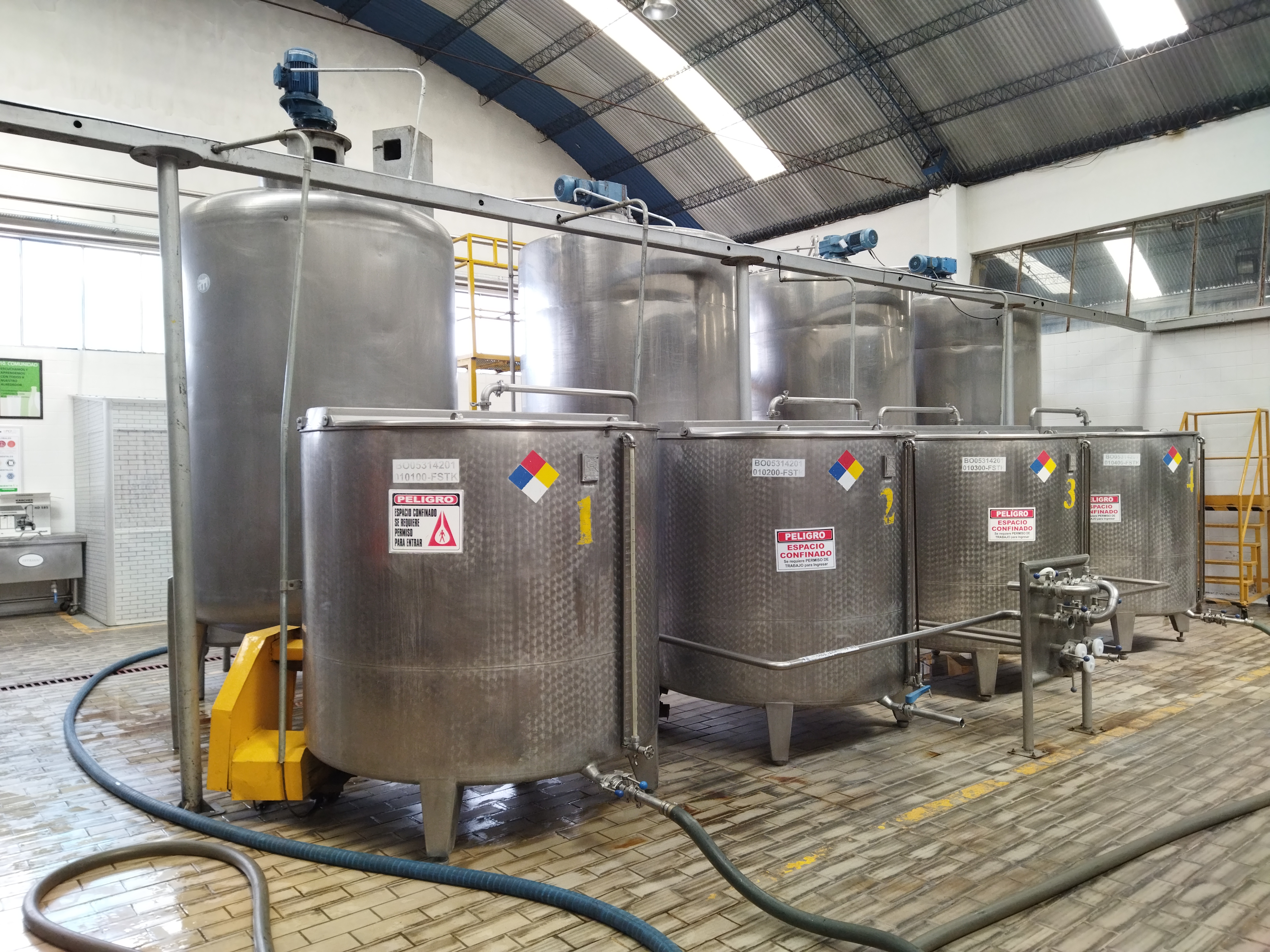 FABRICACIÓN DE EQUIPOS Y ESTRUCTURAS-3